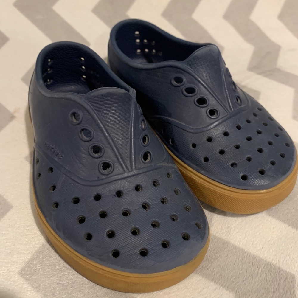 Natives Shoes C8 - great for toddlers!